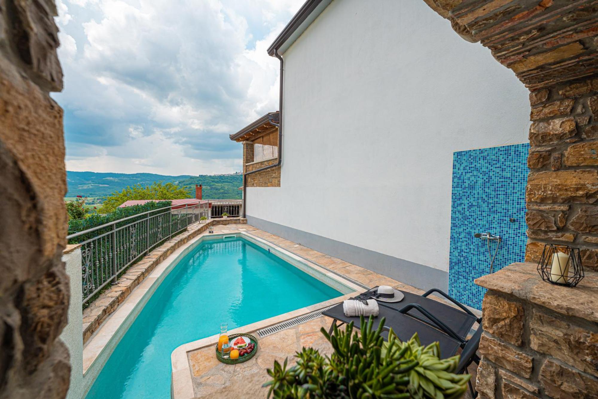 Holiday Home Belveder Motovun With Heated Pool Livade Екстер'єр фото
