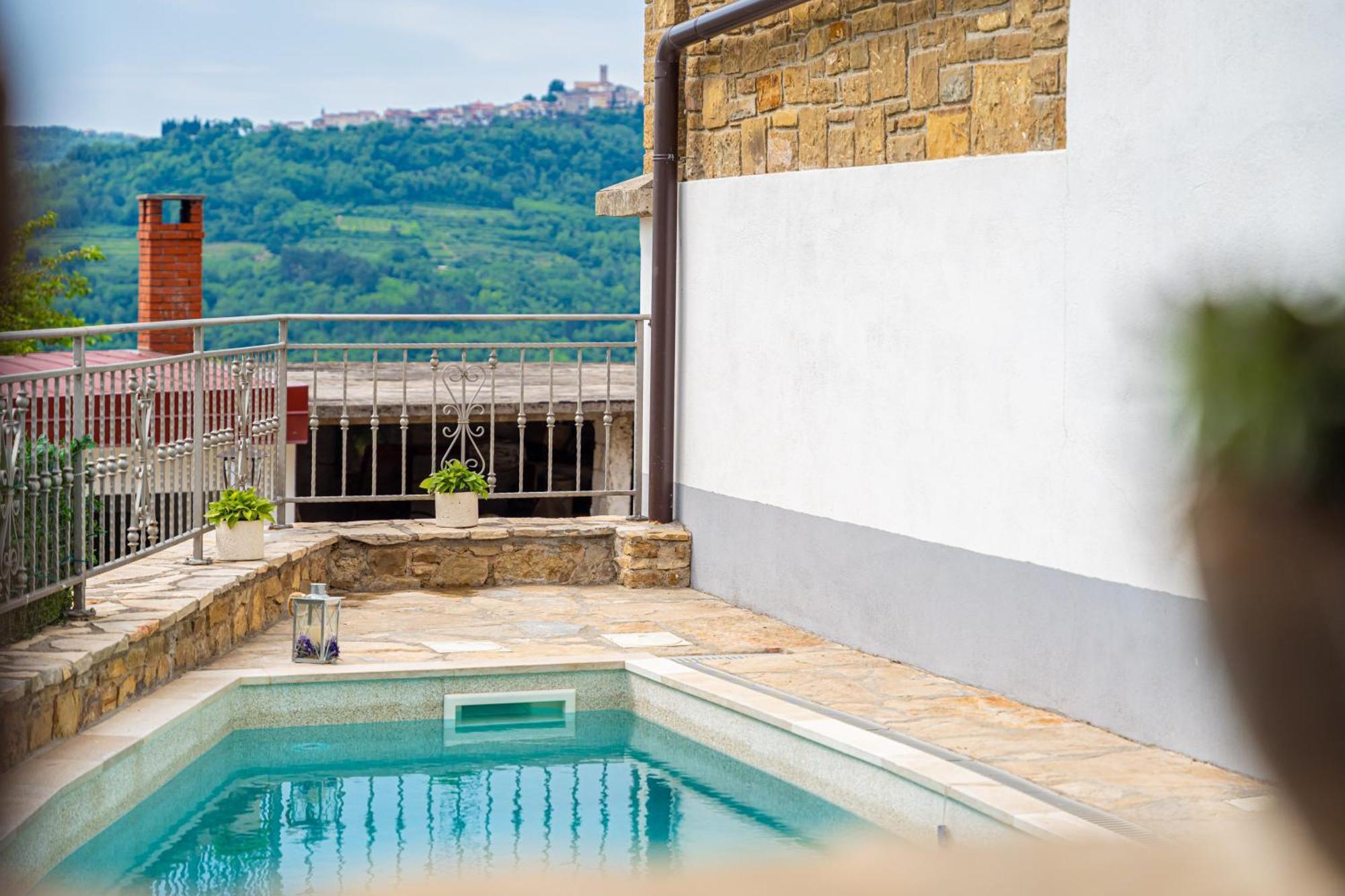 Holiday Home Belveder Motovun With Heated Pool Livade Екстер'єр фото