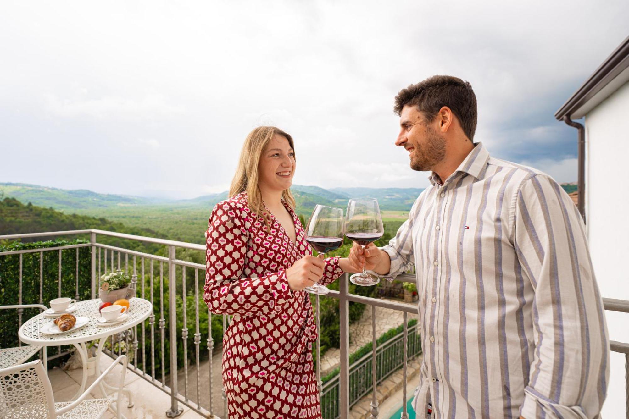Holiday Home Belveder Motovun With Heated Pool Livade Екстер'єр фото