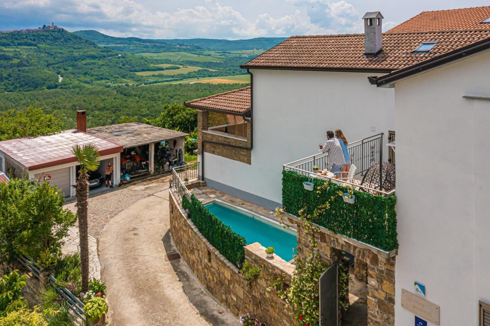 Holiday Home Belveder Motovun With Heated Pool Livade Екстер'єр фото