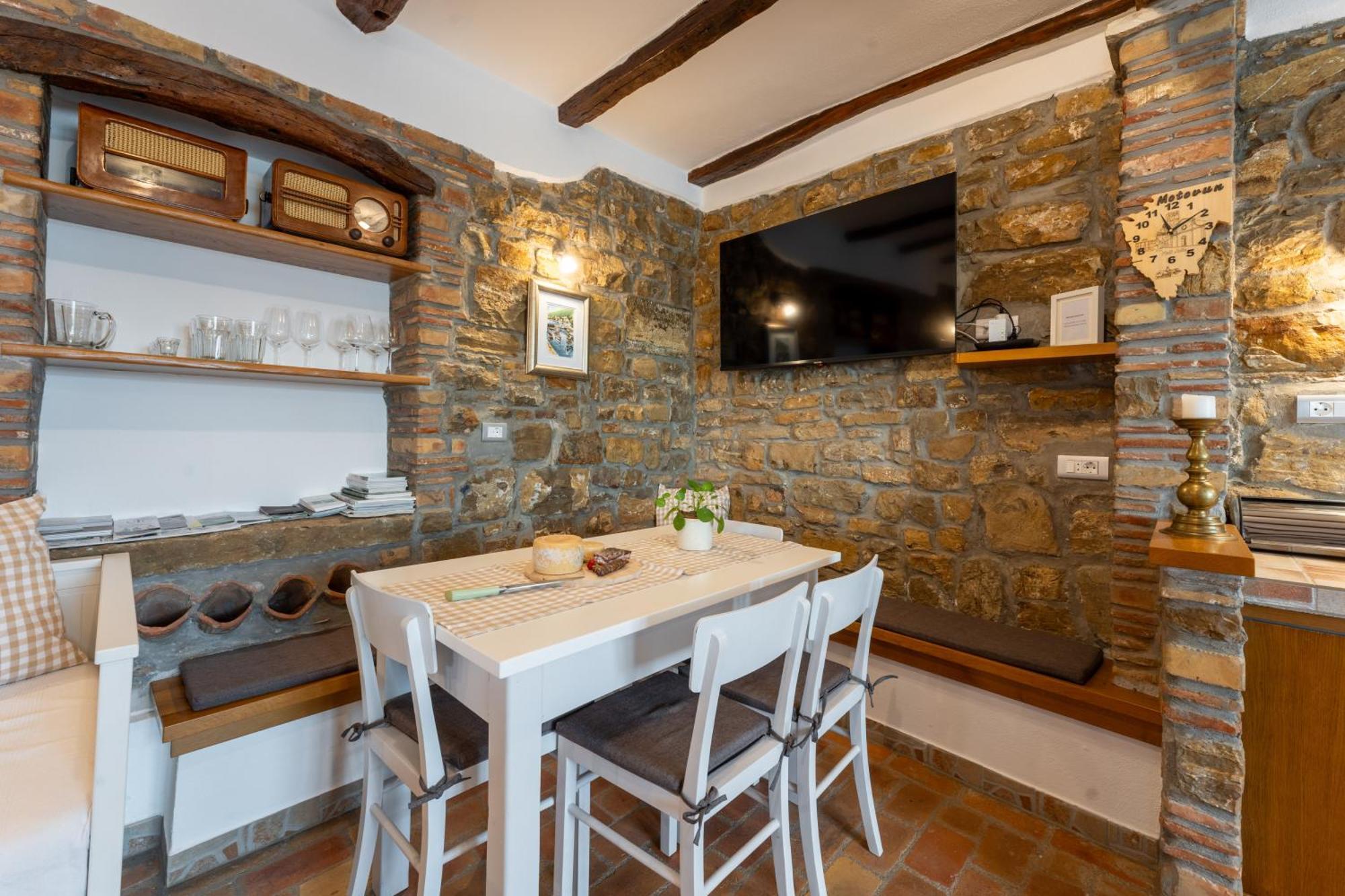 Holiday Home Belveder Motovun With Heated Pool Livade Екстер'єр фото